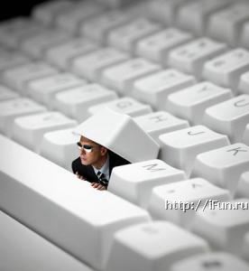 Poze MaxFun.ro » Spionul din tastatura